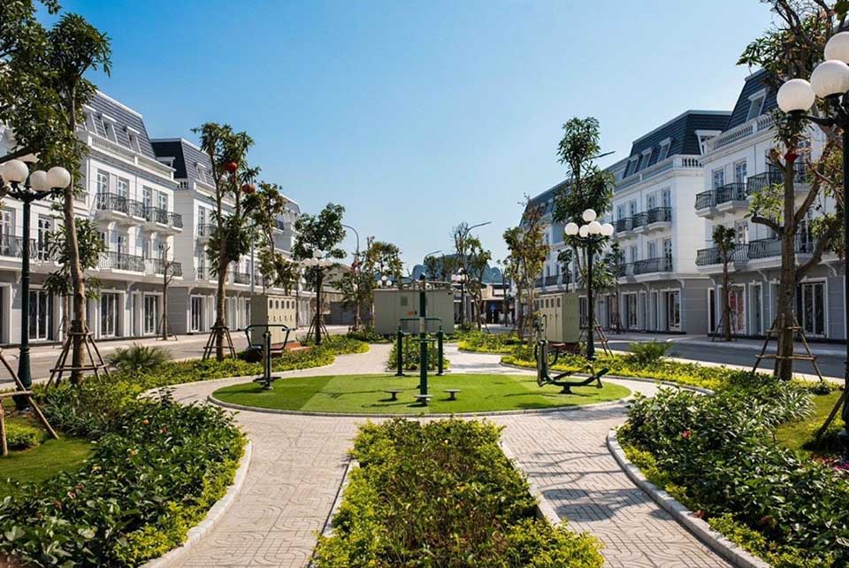 Nha Phó Lien Ke Platin Center Cam Pha