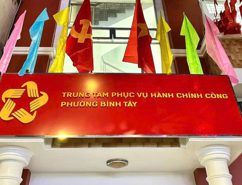 phuong binh tay
