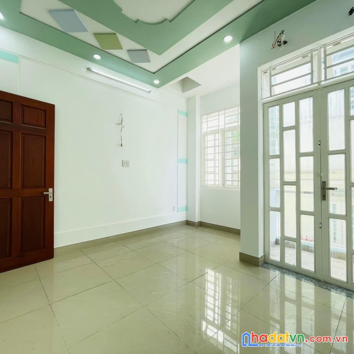 Bán siêu phẩm phạm văn bạch-tân bình- gần 100m2 dtsd- nhỉnh 3 tỷ