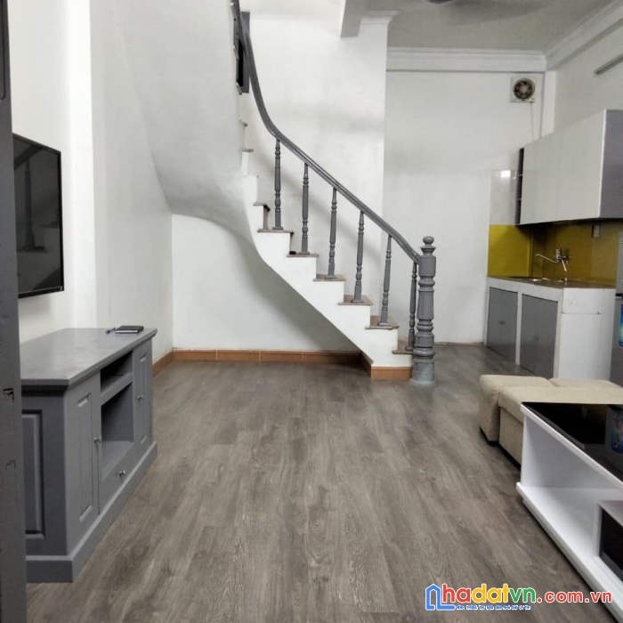 Bán nhà trần cung, từ liêm, nhà xây kcbt chắc chắn, dt 30m, 3 tầng, mt 4.7m, 2.8 tỷ