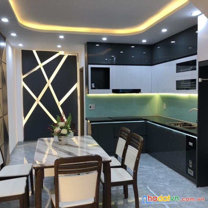 Bán nhà 4 tầng núi thành, nội thất châu âu