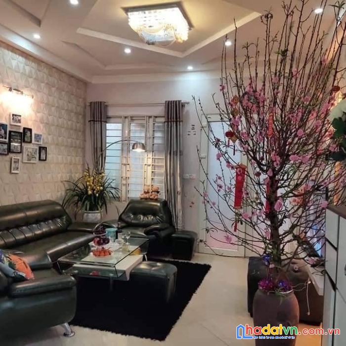 Bán nhà mặt phố ba đình ngay hồ trúc bạch, căn góc 160m, tốt nhất thị trường lh 0395332250