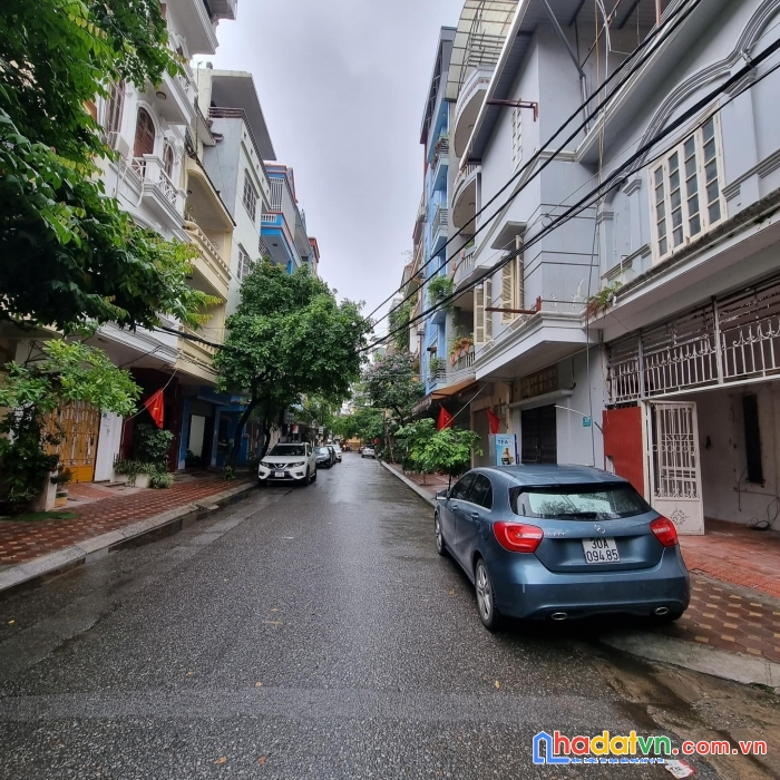 Bán nhà cầu giấy, phân lô ,lô góc, kinh doanh, oto đỗ cửa