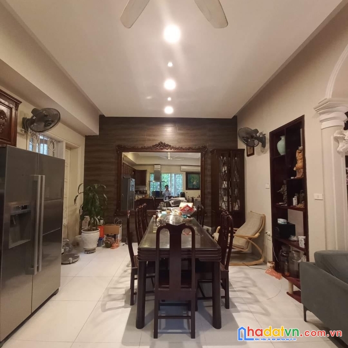 Bán nhà hào nam 46m2 x 7 tầng đống đa 18 tỷ