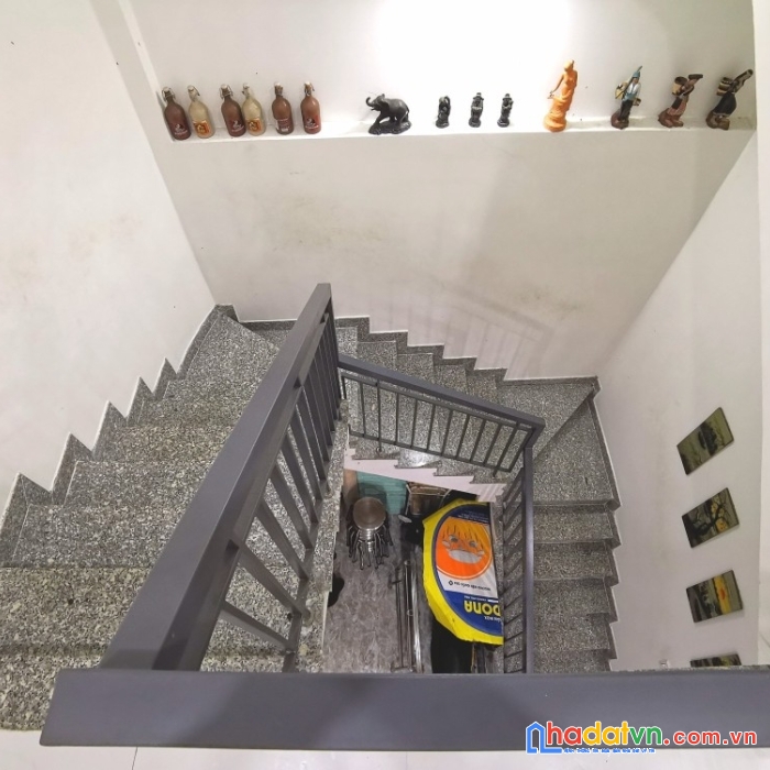 Bán nhà 3 tầng, lê độ, giá chỉ 2 tỷ x