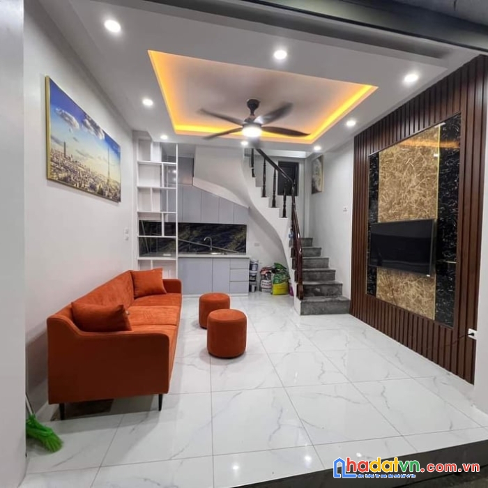 Tài chính 2.48 tỷ sở hữu ngôi nhà 4 tầng 3 phòng ngủ -- khách về ở luôn - siêu đẹp vị trí trung