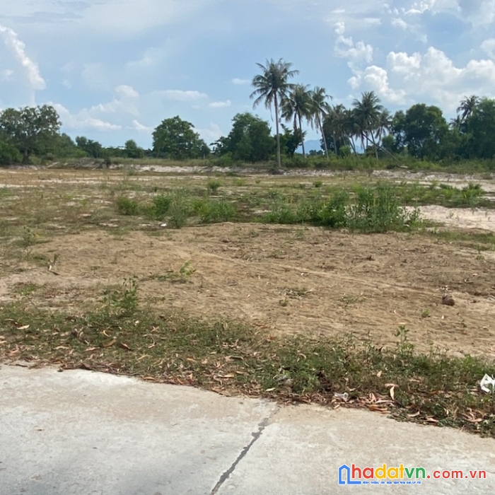 Chính chủ cần bán lô đất vị trí đẹp giá rẻ hấp dẫn tại khánh hòa