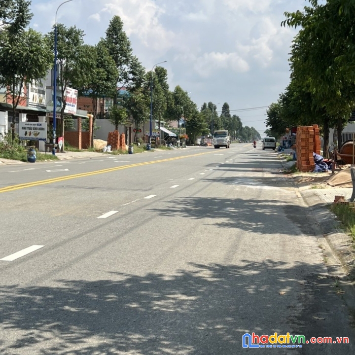 Cần tiền bán gấp 300m2 đất trong khu đô thị ngay tthc giá 1.67 tỷ 