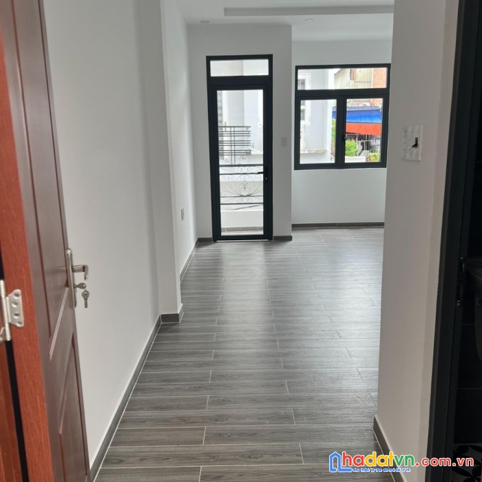 Nhà cực đẹp ngay trung tâm , sát vách q1 , đường dạ nam p3 q8 , dt 47.1m2 . giá 7.05 tỷ