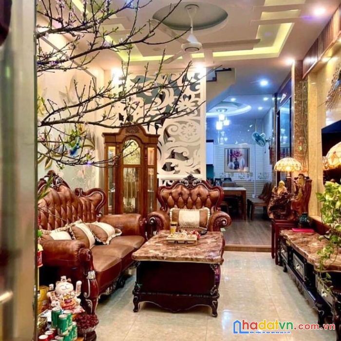 Bán nhà xuân la 55m- nhỉnh 4 tỷ- cách ô ô 20m