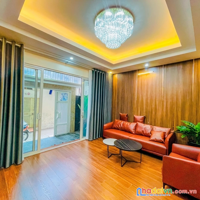 Bán nhà phố đào tấn, nhà đẹp ở ngay, tặng nội thất xịn xò, dt 39m giá 4.8 tỷ