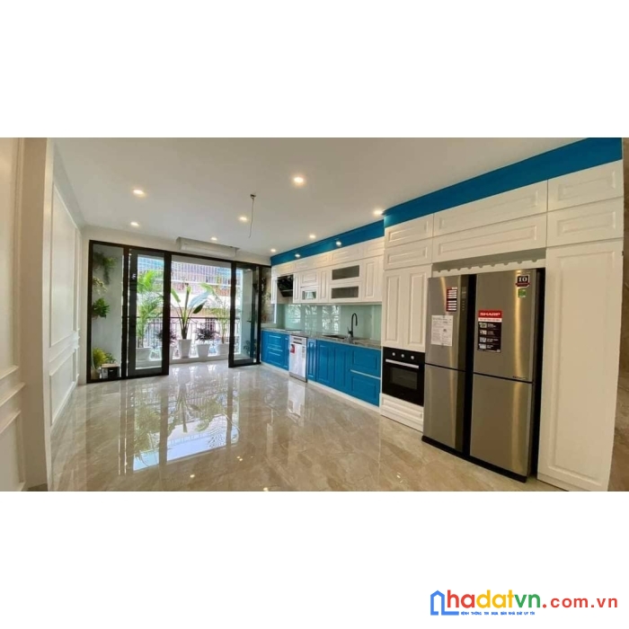 Hàng cực hiếm 8 tầng thang máy, kinh doanh, ô to tt đống đa.