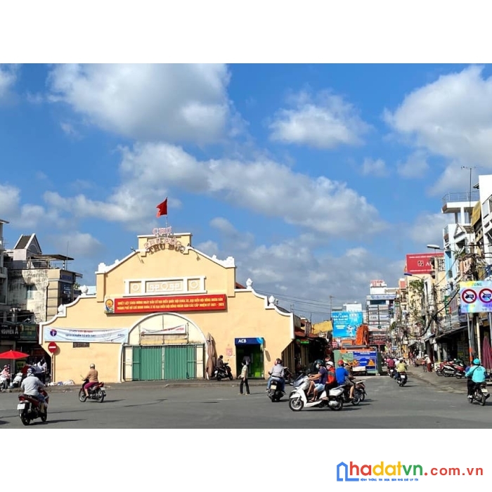 Mặt tiền chợ thủ đức 4 tầng  đường đoàn công hớn 110m2 giá 24.2 tỷ