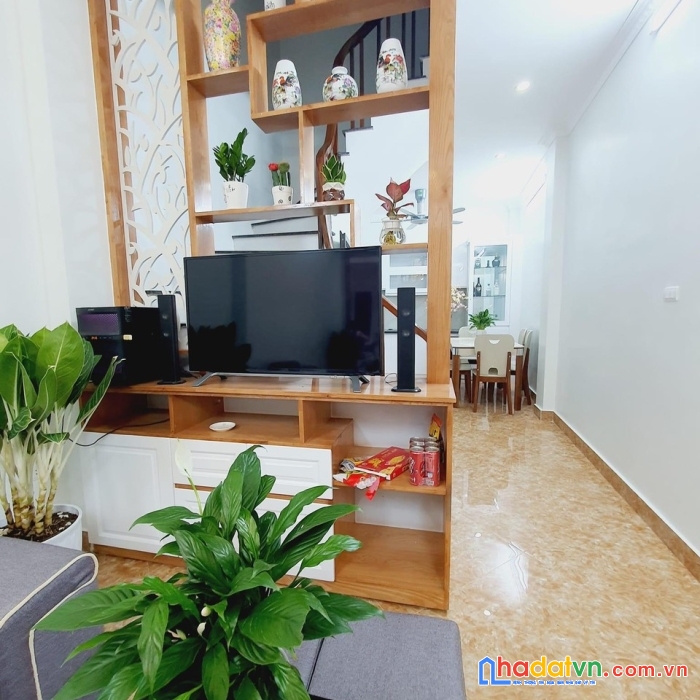Cần bán nhà 45m2, 5t phố thịnh liệt, hoàng mai, cách ô tô 10m. hơn 3 tỷ 0988838738. nhà mới ở ngay