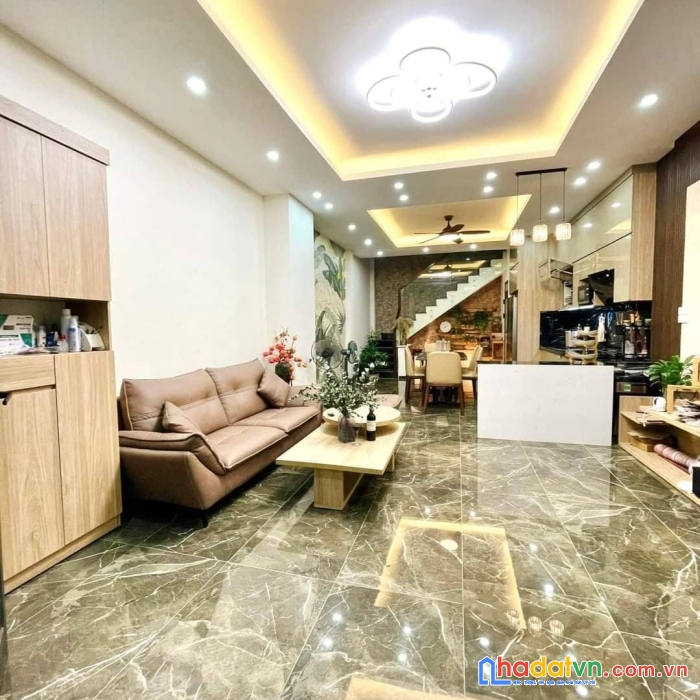 Thịnh quang nhà mới kinh koong 42m, 5 tầng, nhỉnh 5 tỷ. đống đa