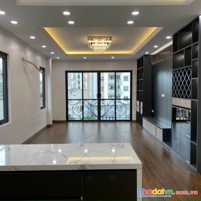 Bán nhà đẹp lê trọng tấn - diện tích 44m2 - 6 tầng - mặt tiền 4,7 giá 9  tỷ ô tô đỗ cửa.