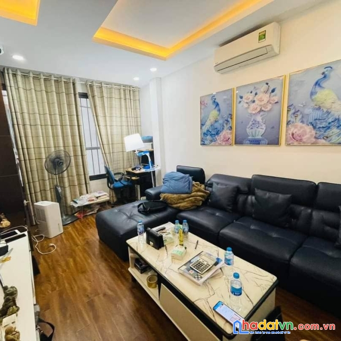 Nhà siêu đẹp, phố hoàng cầu đống đa 46 x 5 tầng giá 7.3 tỷ.