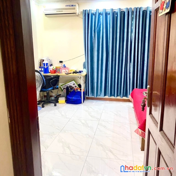 Bán nhà đống đa, khâm thiên 25m2 chỉ 3 tỷ ngõ ba gác