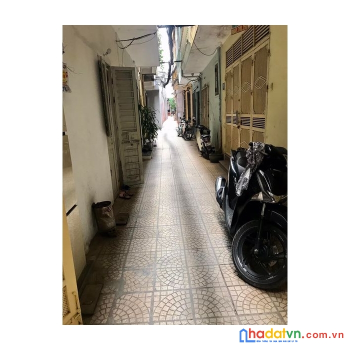 Bán nhà lò đúc - 30m2 - 5 tầng - mt 4m - ngõ nông - chỉ 3.7 tỷ