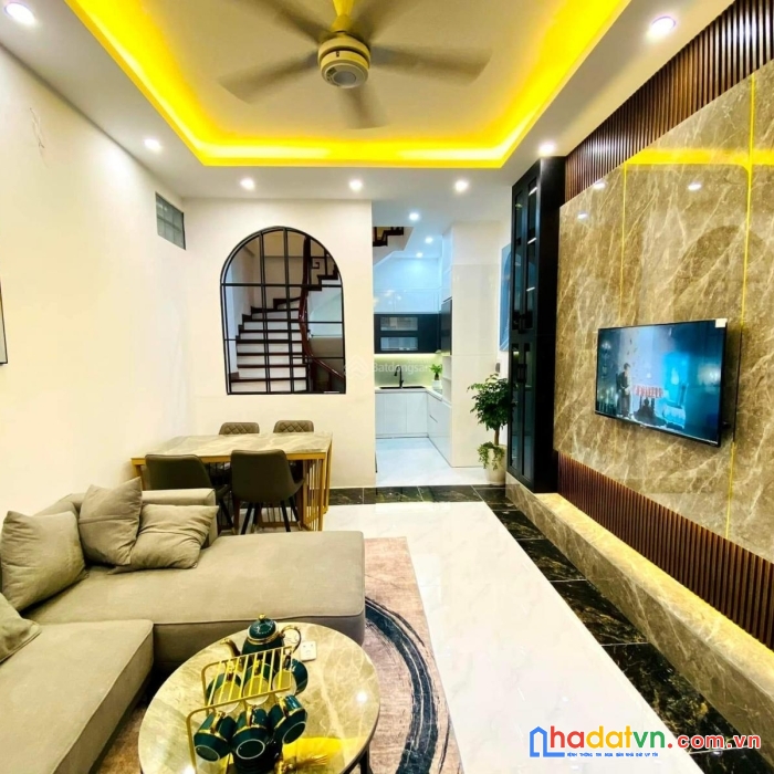 Bán nhà đẹp ngõ 178 thái hà. 50m2 x 5 tầng. phân lô, ô tô qua. giá: 8.3 tỷ. 0836797686