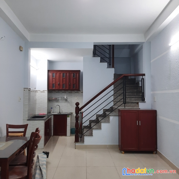 Vị trí đẹp lạc long quân- tân bình- 4 tầng- dtsd 120m2- btct kiên cố- nhỉnh 4 tỷ.