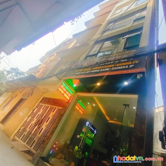 Phố phan đình giót hà đông-ô tô 7 chỗ vào nhà-kinh doanh-gần chợ-2 thoáng