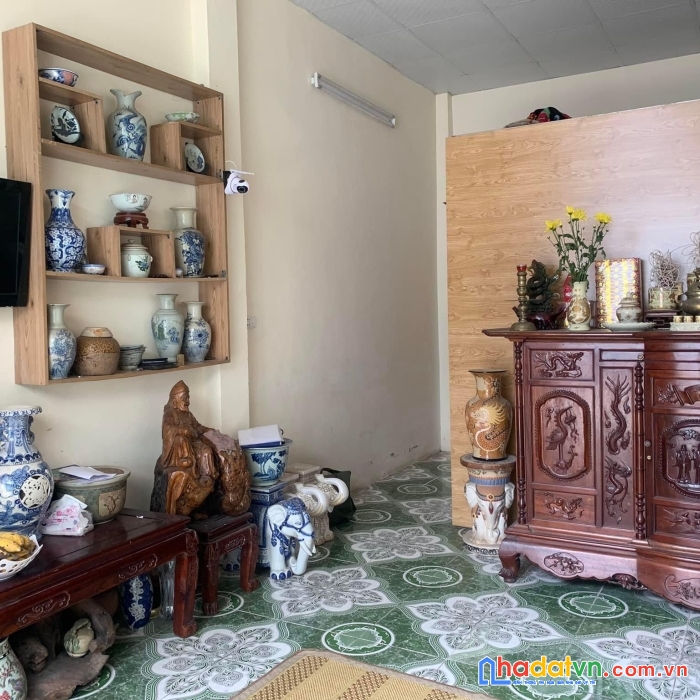 Nhà phố bồ đề lb chỉ 1.9 tỷ 60m2 mt4 ô tô đỗ cửa.