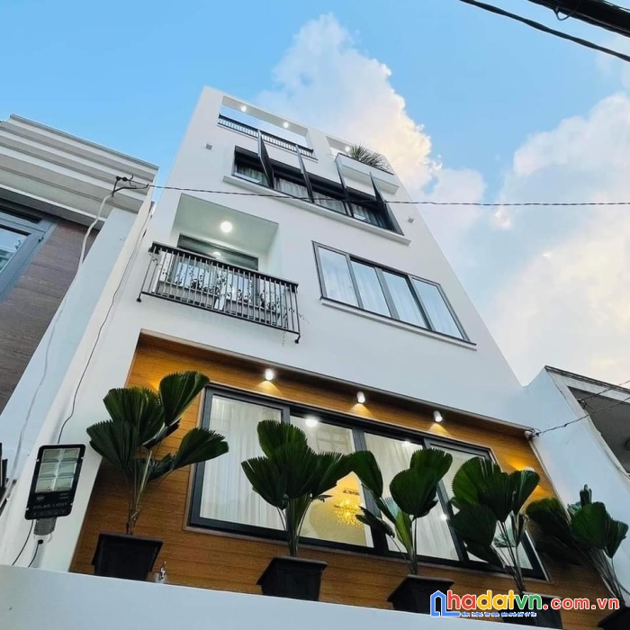 Cô hà đang chuyển về ở với con bán nhanh hxh tô hiến thành quận 10 gần siêu thị.