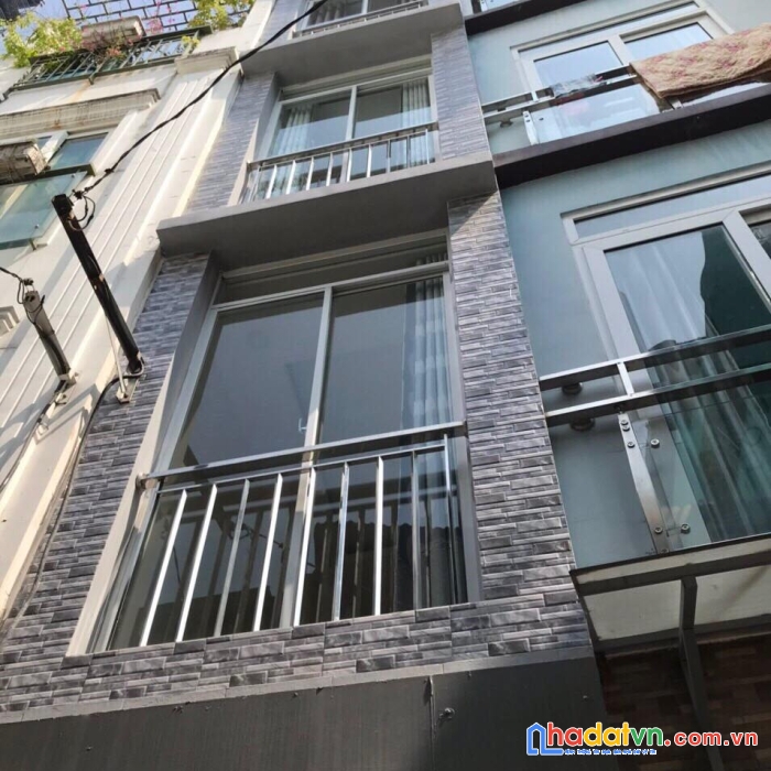 Nhà bán cần giải quyết công việc nên ra gấp ,đường lê thị riêng ,p bến thành ,q1 ,diện tích 34 m2