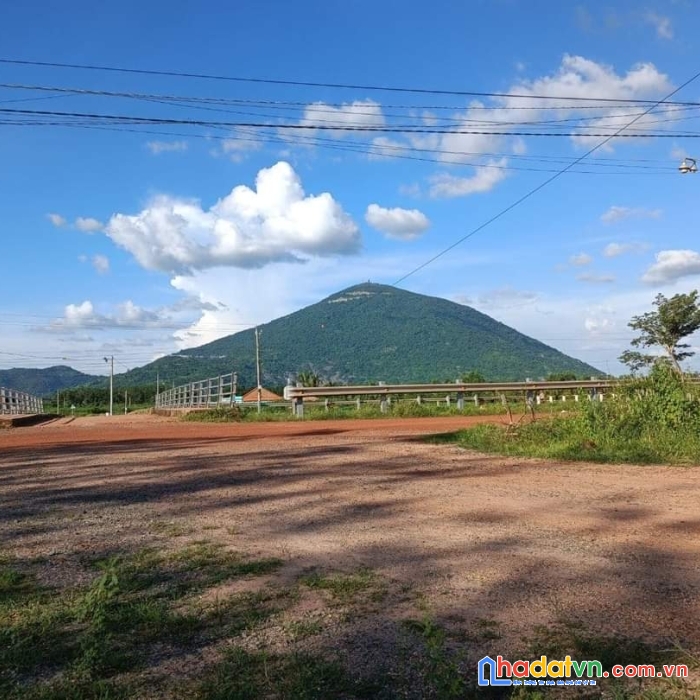 680tr chính chủ bán đất mặt hướng thủy view núi bà tây ninh