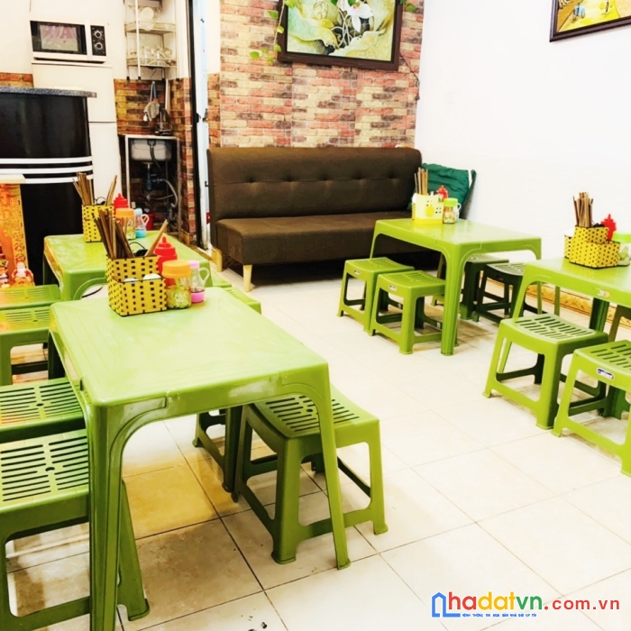 Cần sang lại quán bánh canh + cơm văn phòng ở chung cư láng hạ quận ba đình hà nội.