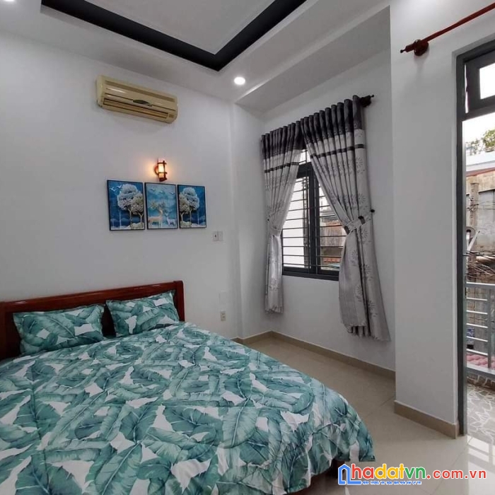 Đi nước ngoài cần bán gấp nhà trung tâm quận 4, hxh thông, 110m2, giá chỉ hơn 12 tỷ
