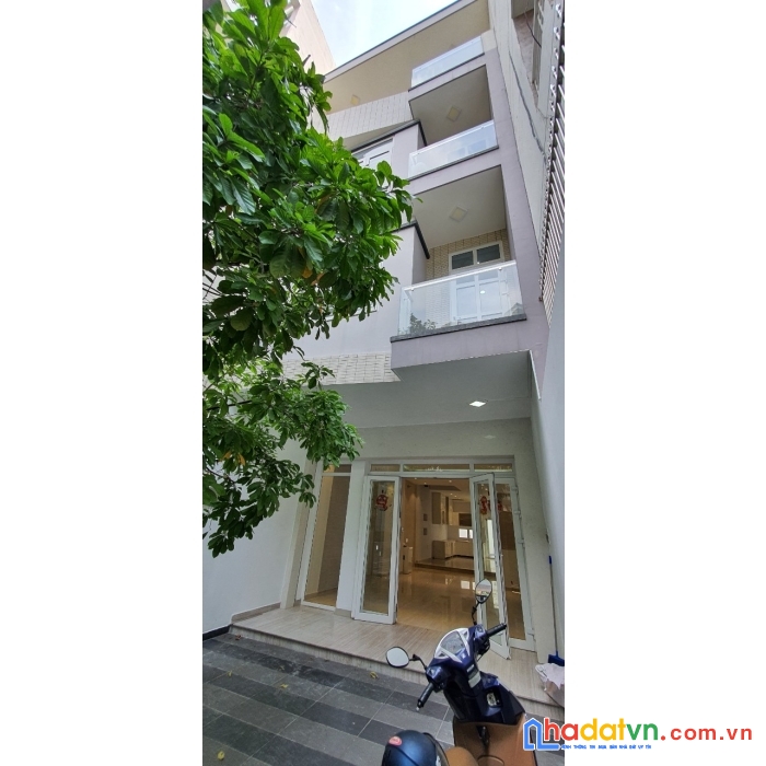 Nhà phố khu dân cư nam long quận 7