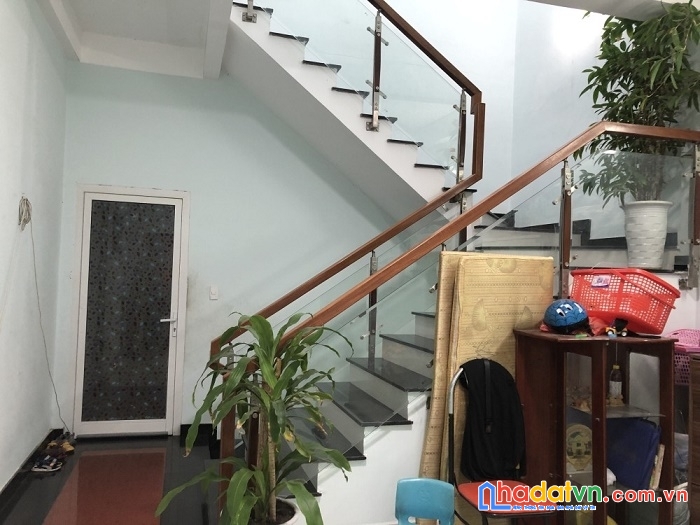 Bán nhà 3 tầng mặt tiền 123 cù chính lan