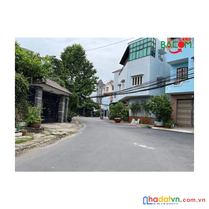 Bán nhà lầu đẹp mới xây, 195m2, đường xe hơi sau bệnh viện 7b, tân tiến, biên hoà. giá chỉ 4,85 tỷ