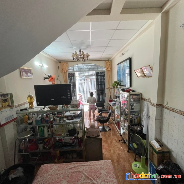 Bán nhà mặt tiền kinh doanh 10m gần công viên hiền vương q. tân phú, 4 tấm, 5.95 tỷ