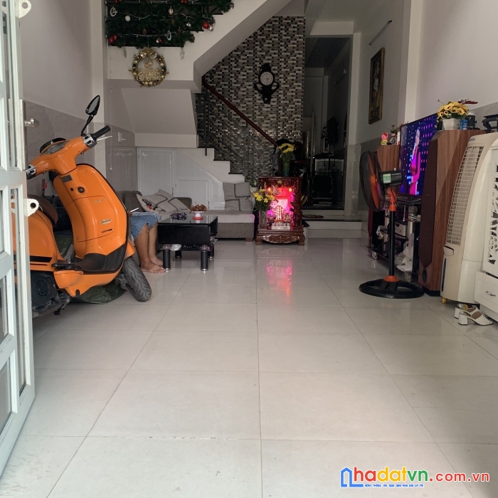 Ôtô tới nhà 66m2, 4 tầng, phú định, p16, q8 giá 6.7 tỷ