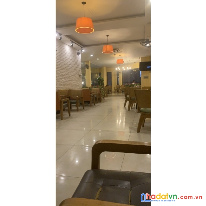 Chính chủ cần cho thuê tầng 2 quán cafe vị trí đắc địa tại quận tân phú, tphcm