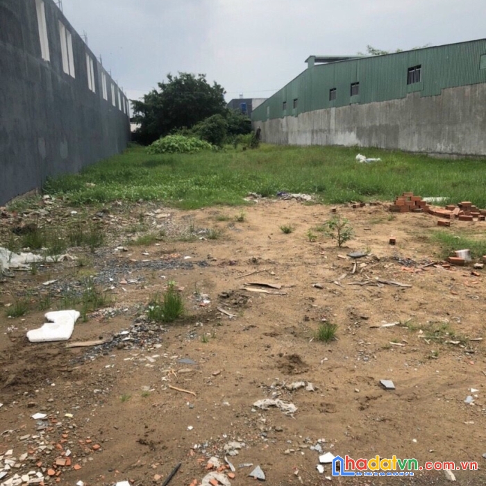 Chính chủ cần bán gấp lô đất làm kho xưởng, đường 2 xe tăng tránh nhau (đường thông 12m). lô đất ở