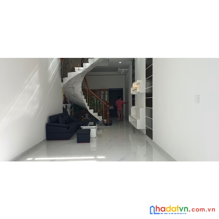 Bán nhà đường số 18 bình hưng hòa bình tân sát mặt tiền