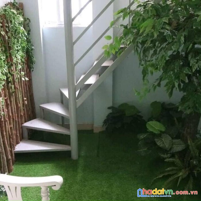 Bán nhà ngọc lâm, long biên, 40m2 x 3 tầng. lô góc, đủ nội thất, ở ngay