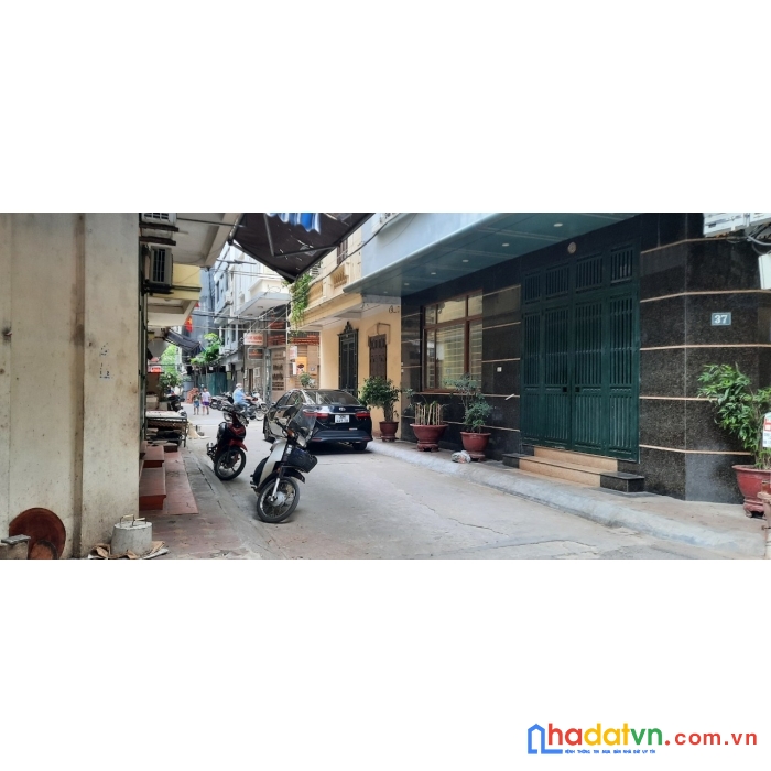 Bán gấp nhà phố mỹ đình 40m2, kinh doanh, lô góc, ô tô, giá 4.5 tỷ.