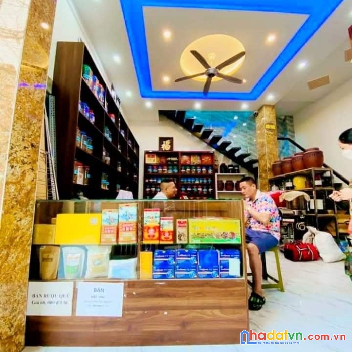 Bán nhà đẹp -- lô góc 2 mặt đều là ngõ thông - kinh doanh buôn bán sầm uất -- hiện tại chủ đang