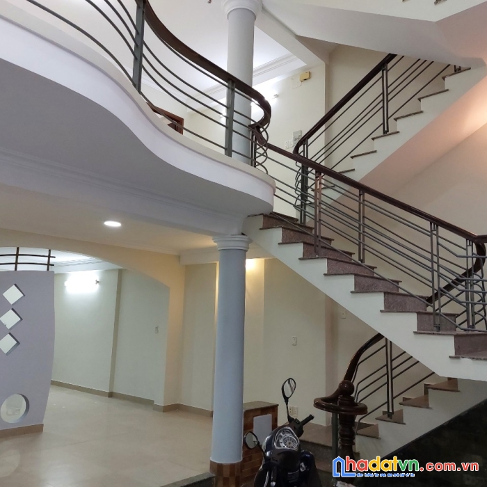Cho thuê nhà 4 tầng, hẻm 4m, dt 80m2, nơ trang long, p11, bình thạnh, 23 triệu