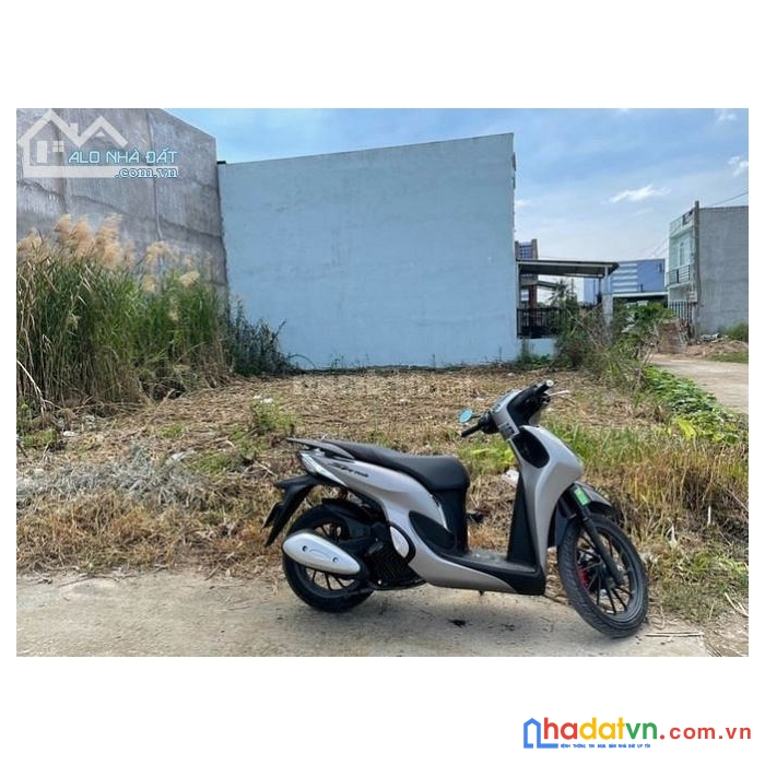 Đất nền tân tập gần cảng quốc tế long an-100m thổ cư-980 tr-shr-lh 0908991827