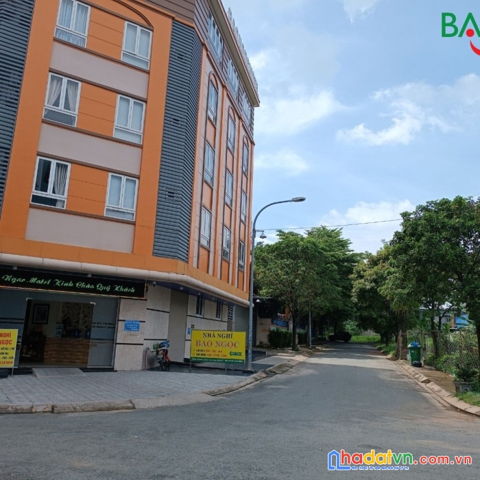 Cần bán nhà phố 1t3l dĩ an, bình dương, liền kề làng đh quốc gia tphcm, gần chợ tân lập