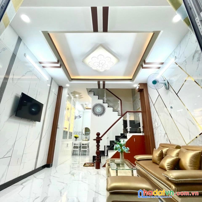 Nhà 3 tầng full nội thất nguyễn văn khối-p8.dt: 38m2, 4pn, 3wc. 5.45 tỷ