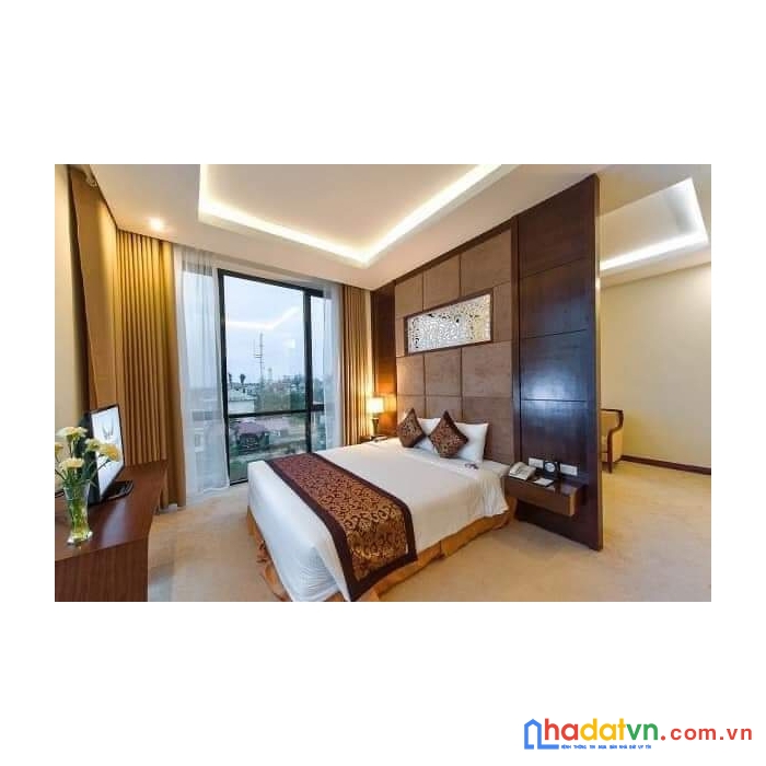 Chính chủ nhờ bán khách sạn mặt phố nhân hòa, thanh xuân, dòng tiền 300 tr/tháng. 100m, 7 tầng, mt