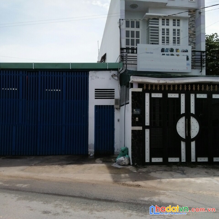 Nhà xưởng đường dương công khi, 11x38, 400m2 thổ cư, gần nhà máy nước tân hiệp, đường xe công