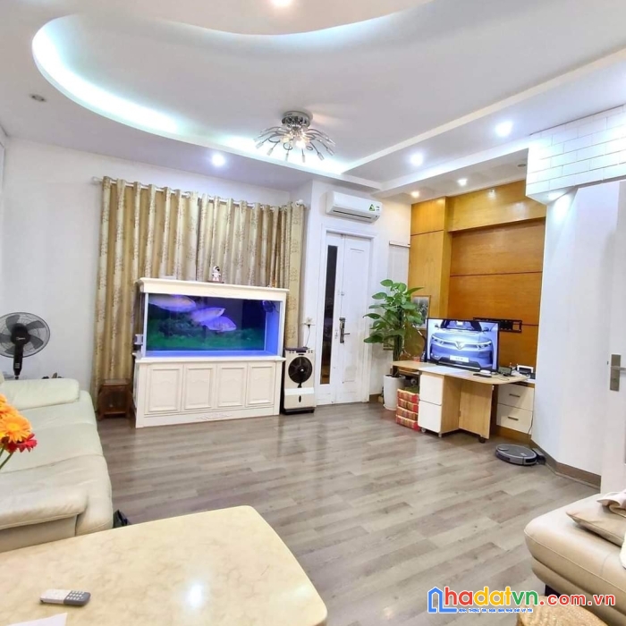 Chính chủ nhờ bán nhà ngõ 12 đào tấn, ba đình, lô góc, ô tô tránh nhau, 50m, 15.6 tỷ